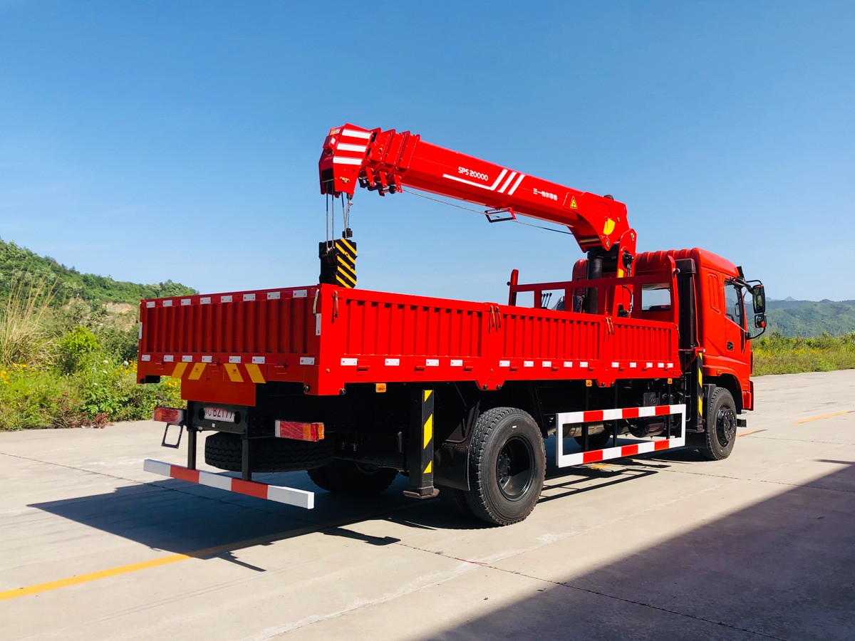 三環T280昊龍駕駛室單橋上裝三一8噸直臂式吊機