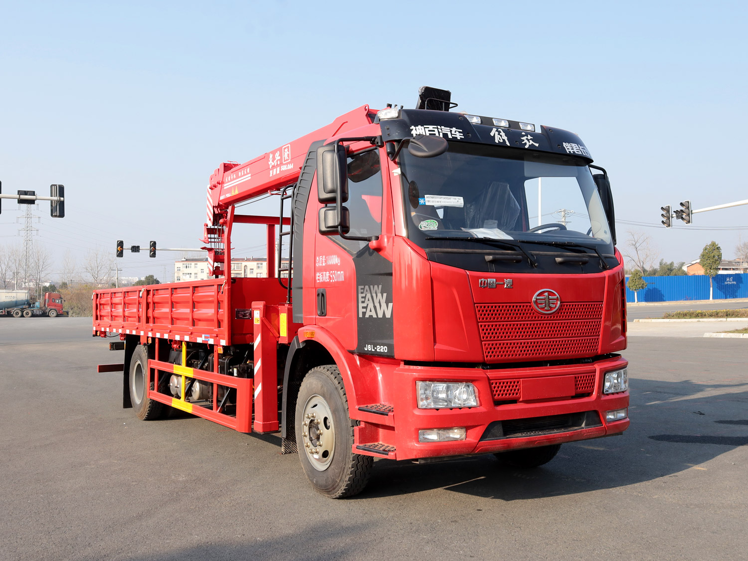 解放J6L單排上裝發財8噸直臂式吊機