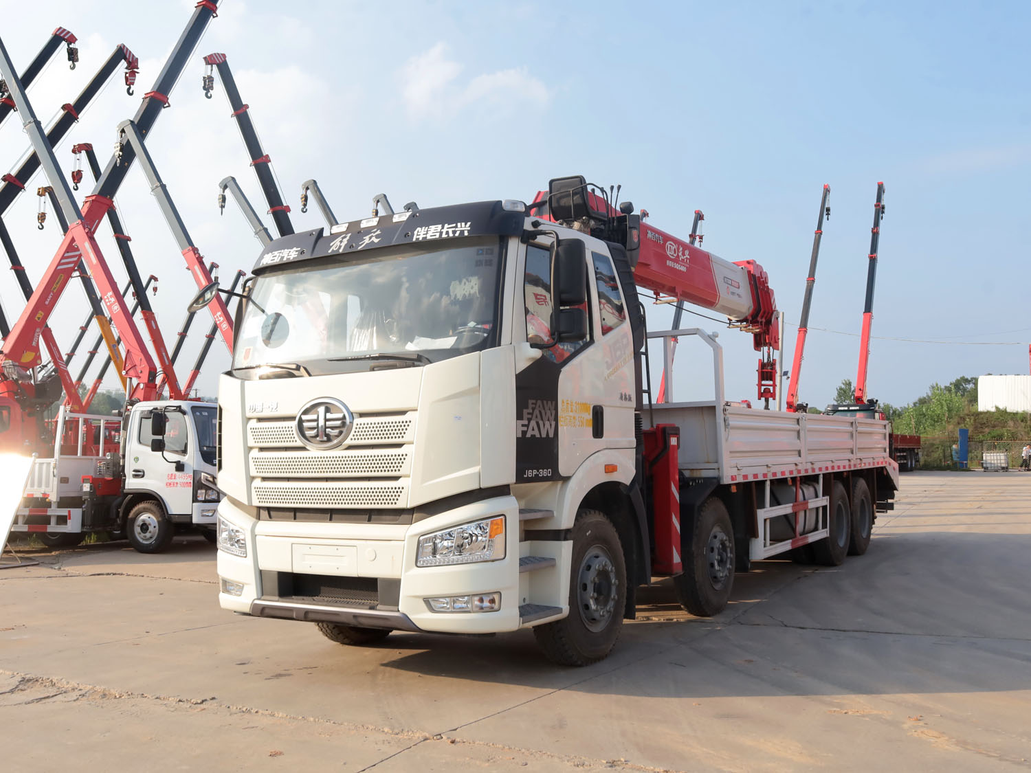 解放J6P前四后八上裝長興16噸直臂式吊機