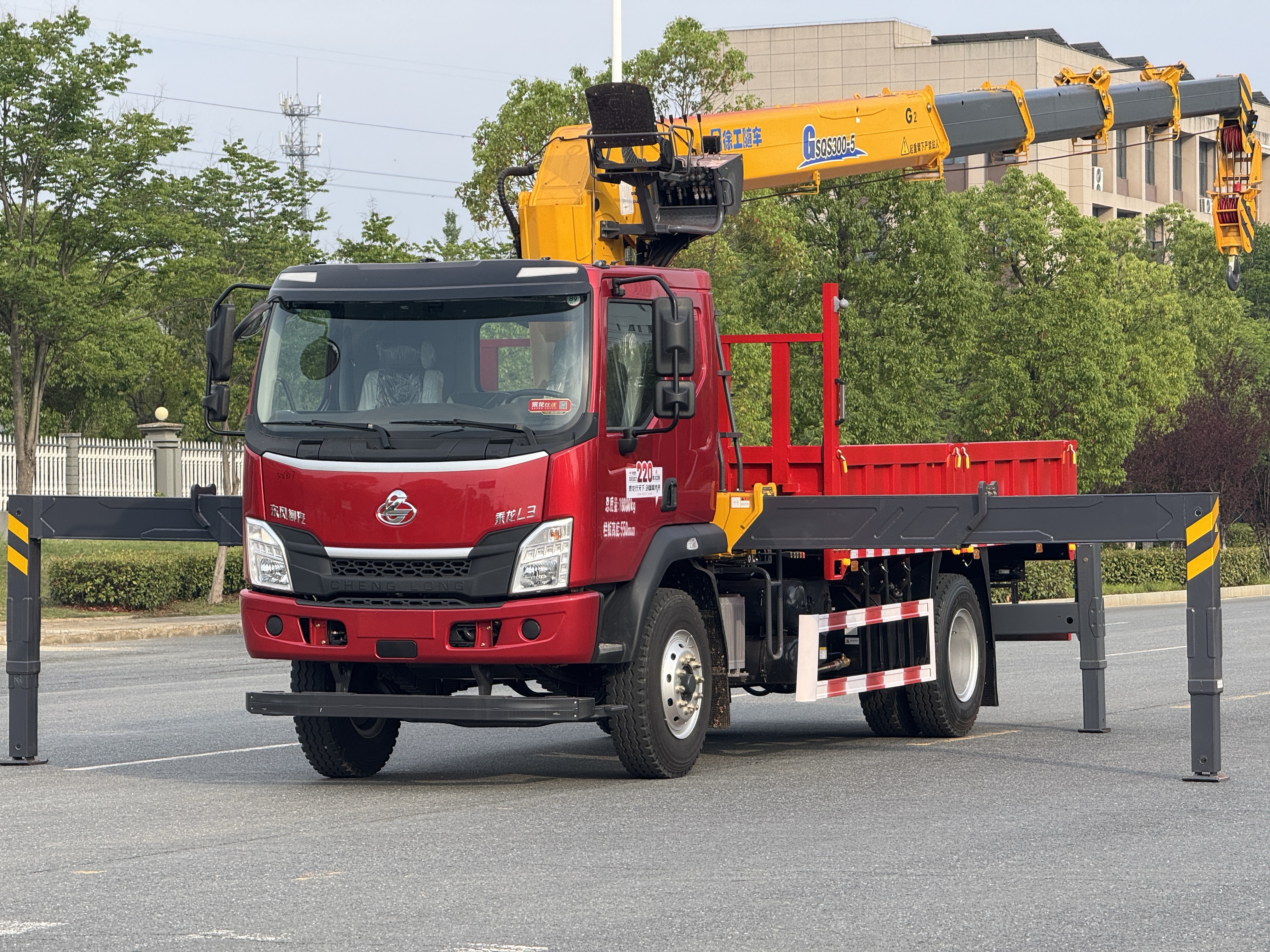 柳汽乘龍L3單橋徐工活動車型