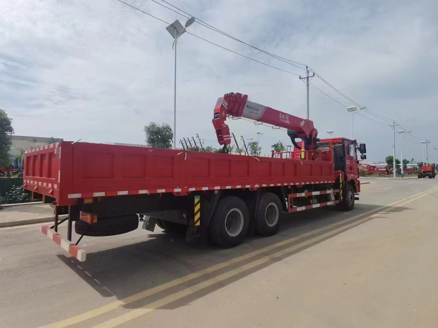 陜汽德龍后八輪活動車型